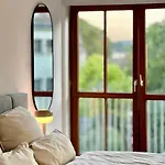 Brueckenglueck Alte Mainbruecke - Gratis Kaffee - Netflix - Balkon Würzburg