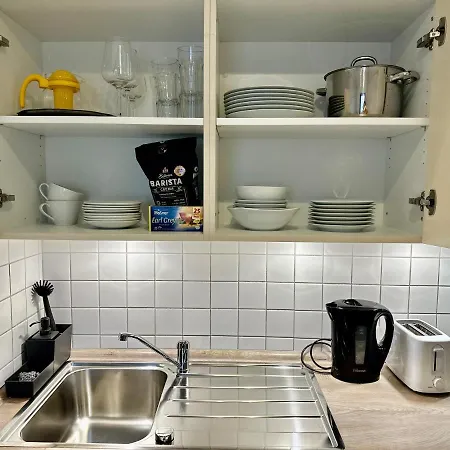 Alte Mainbrücke - Gratis Kaffee - Netflix - Balkon *