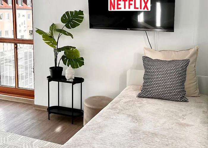 Brueckenglueck Alte Mainbruecke - Gratis Kaffee - Netflix - Balkon 아파트 *