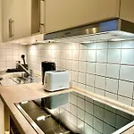 Brueckenglueck Alte Mainbruecke - Gratis Kaffee - Netflix - Balkon Apartmán